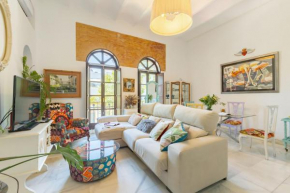 Charming 2 Bedroom Boutique Triplex Apartment with Private Terrace at Seville City Center by Cityzen